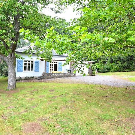 Furnished Bungalow In Monceau En Ardenne With Garden Barbecue Oizy Quarto foto